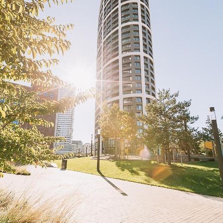 Skau Coral Residence In Sky Park 22 Floor 1Tower Panoramic View Free Parking Bratislava Eksteriør bilde