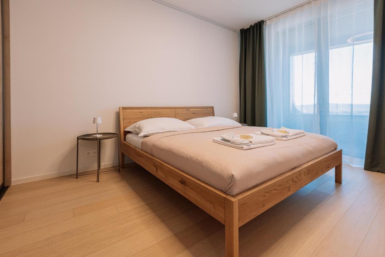 Skau Coral Residence In Sky Park 22 Floor 1Tower Panoramic View Free Parking Bratislava Eksteriør bilde