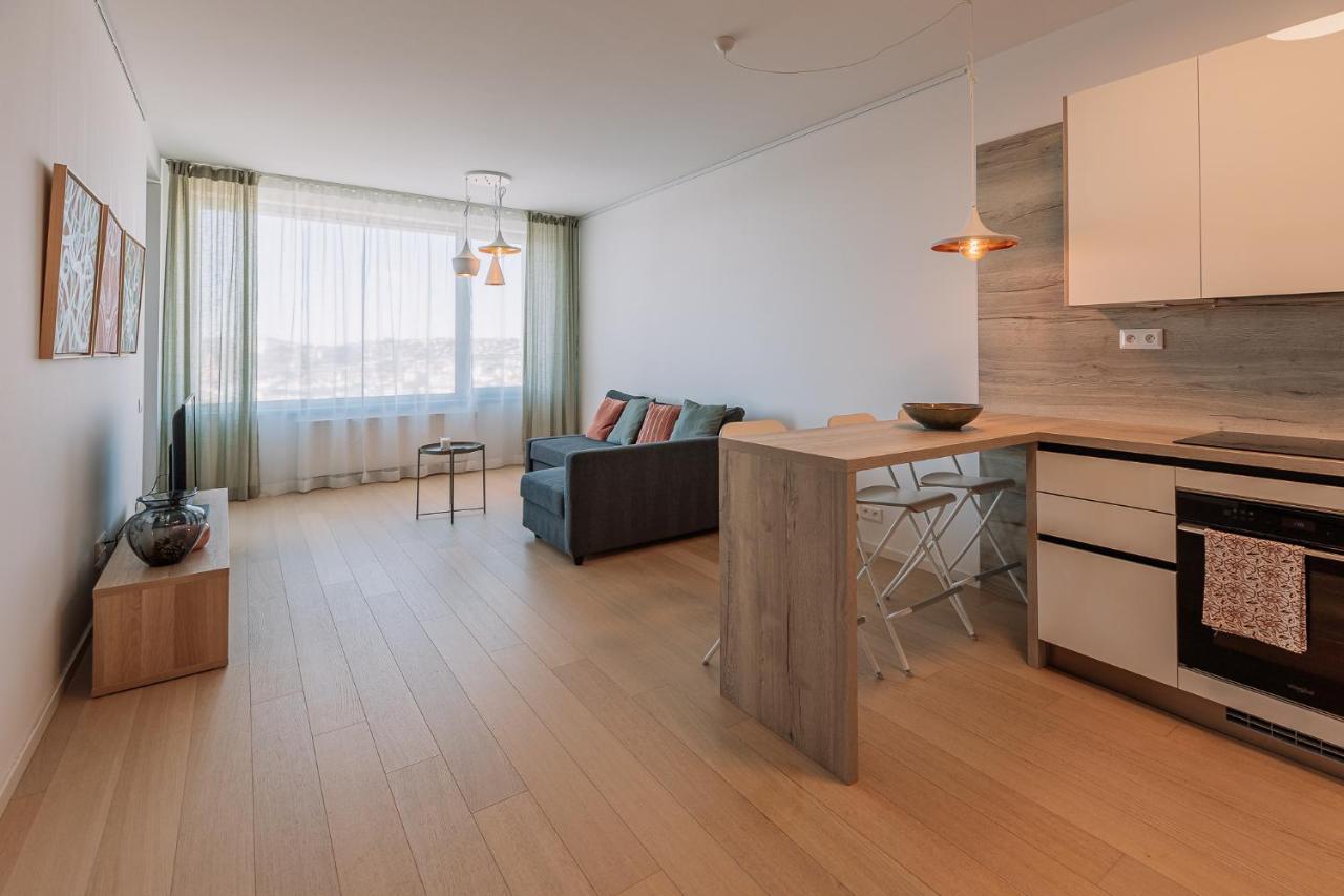 Skau Coral Residence In Sky Park 22 Floor 1Tower Panoramic View Free Parking Bratislava Eksteriør bilde